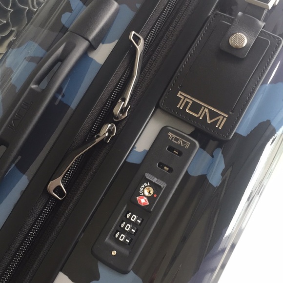 GORGEOUS CAMO TUMI INTERNATIONAL CARRY-ON (NWT) - Picture 7 of 8